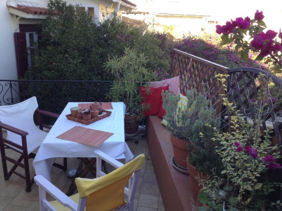 Villa At The Foot Of Acropolis. Atenas Exterior foto